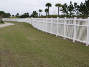 Vinyl-Straight-Picket-Fence